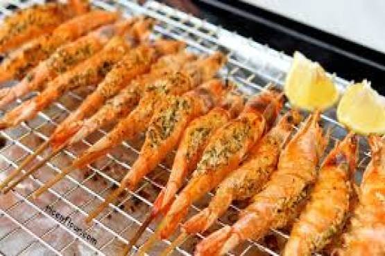 GARLIC GRILLED PRAWNS
