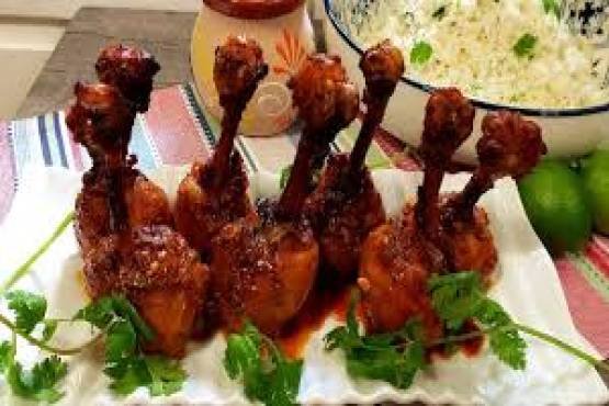 CHICKEN MARACAS