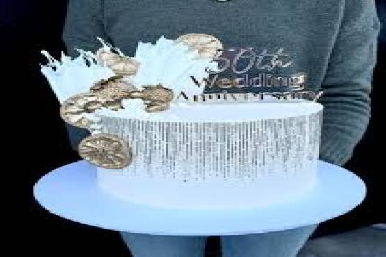 GOLDEN LUXE SPECIAL BIRTHDAY PACKAGES